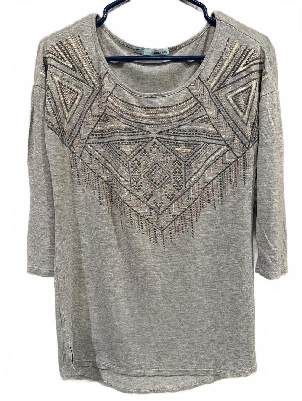 Maurices Women's Gray Embroidered 3/4 Sleeve Top Size Small